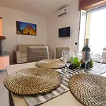 Tatil Evi Elegant House In The Castle Area Calipso