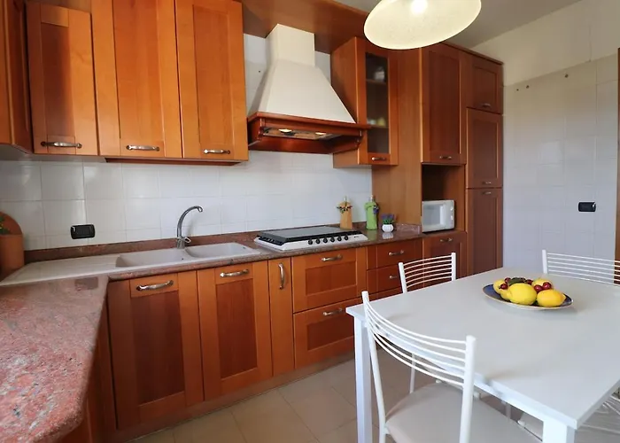 Holiday home Elegant House In The Castle Area Calipso *