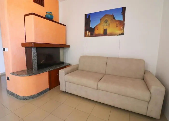 Elegant House In The Castle Area Calipso