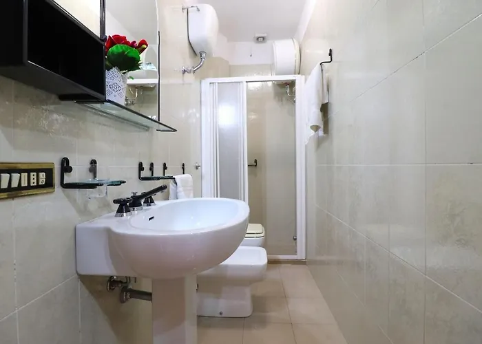 Elegant House In The Castle Area Calipso