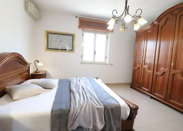 Elegant House In The Castle Area Calipso * Otranto