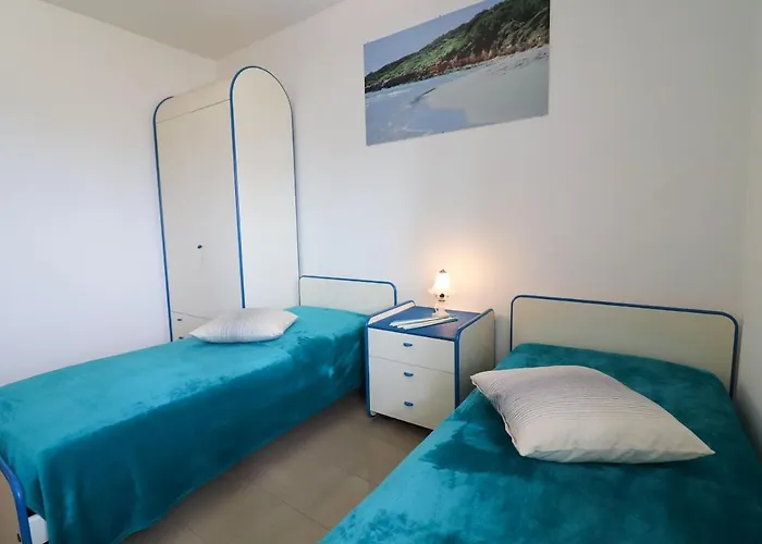 Elegant House In The Castle Area Calipso