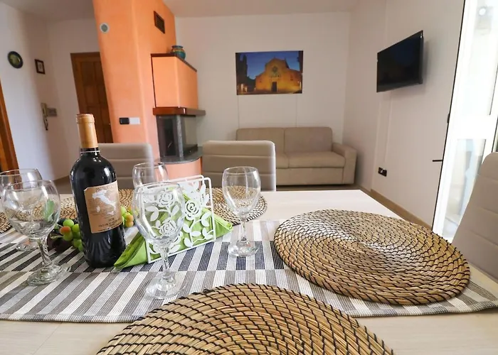 Elegant House In The Castle Area Calipso